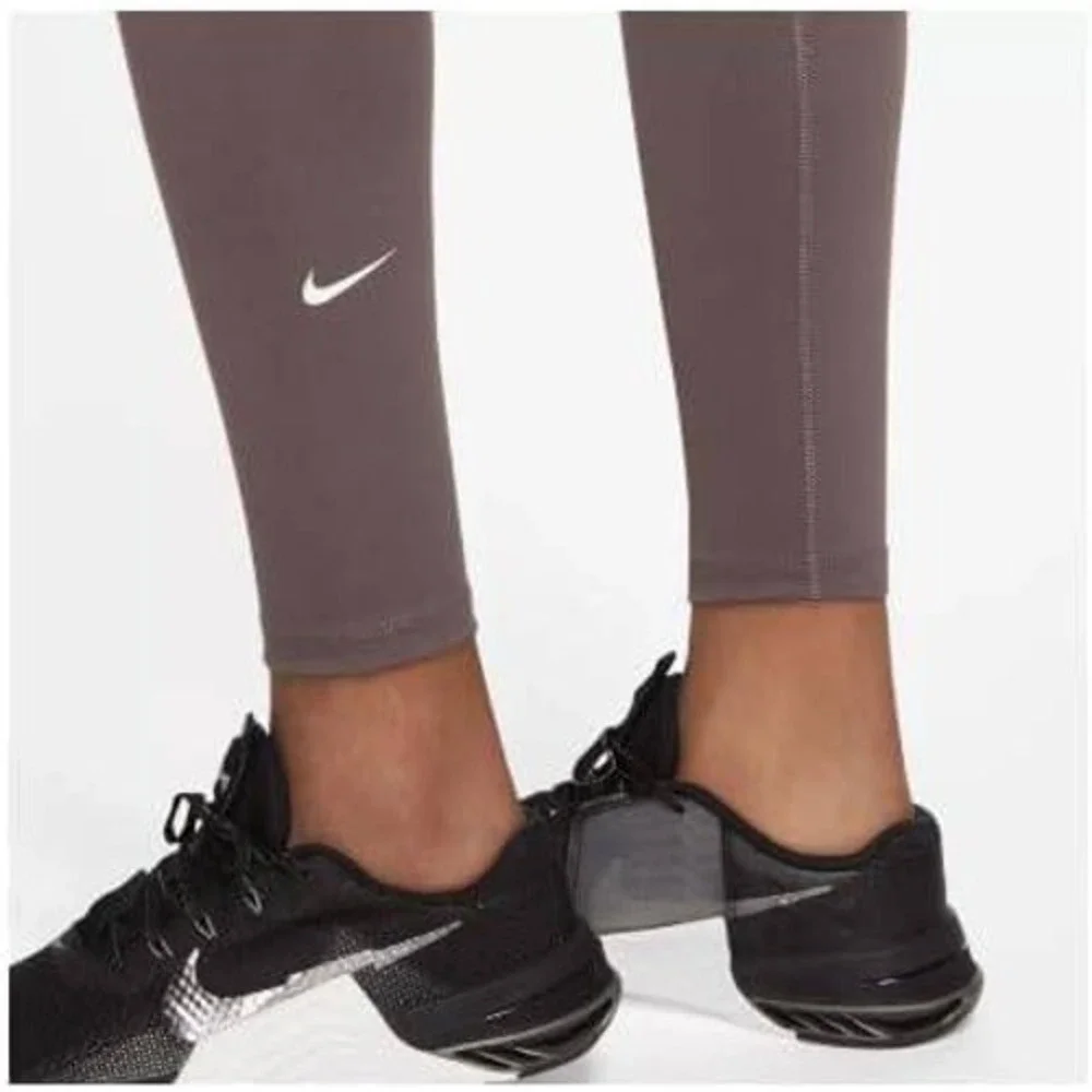 NWT Nike One Women's Mid-Rise‎ Leggings - Plum Eclipse (XX-Large)